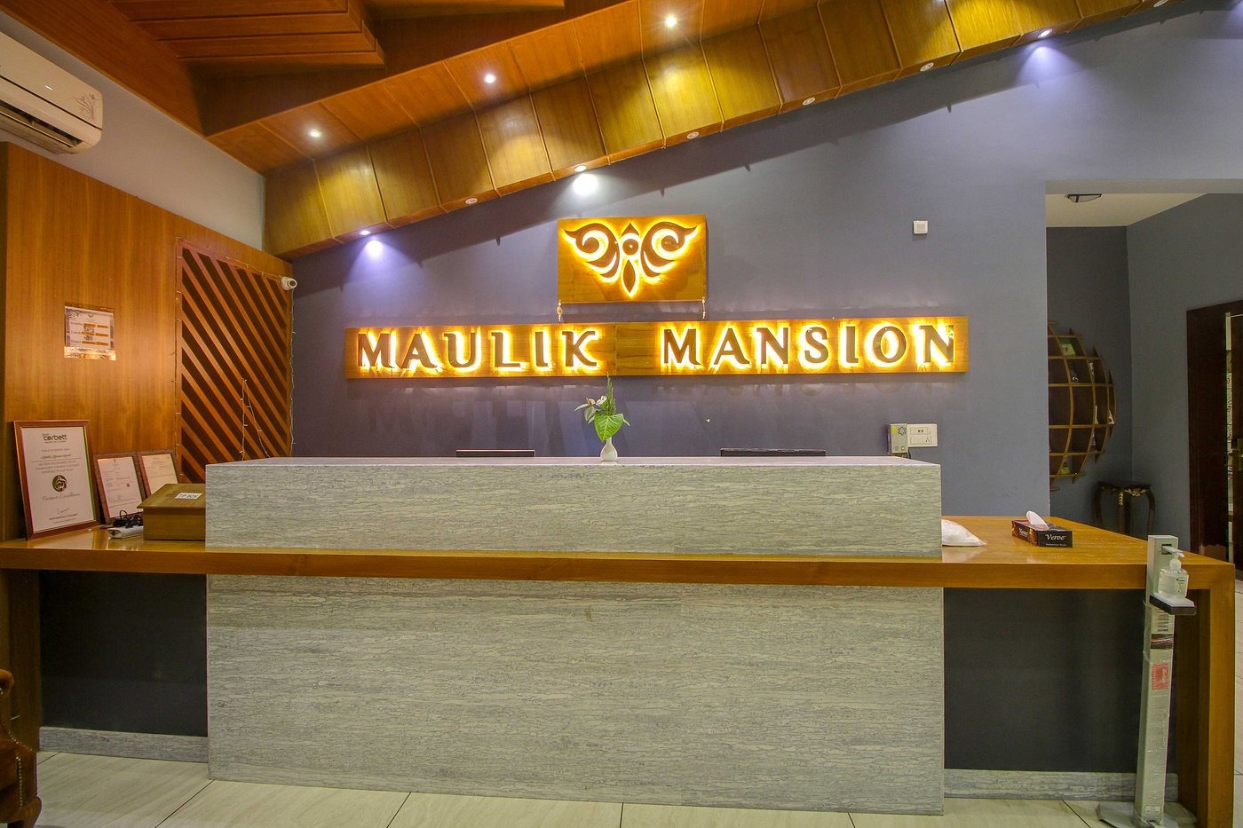 Maulik Mansion Resort