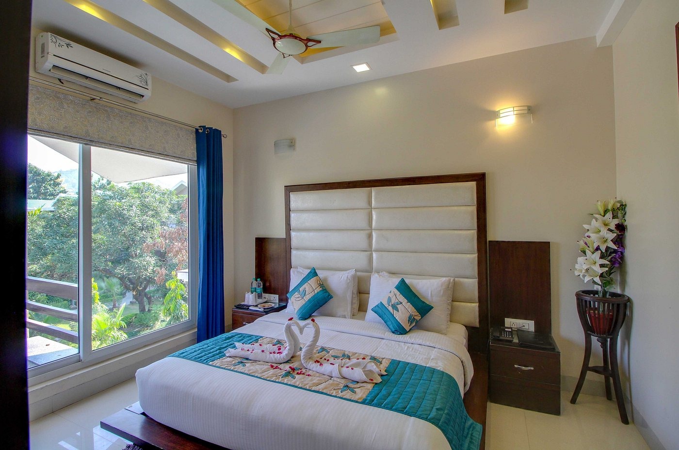 Maulik Mansion Resort