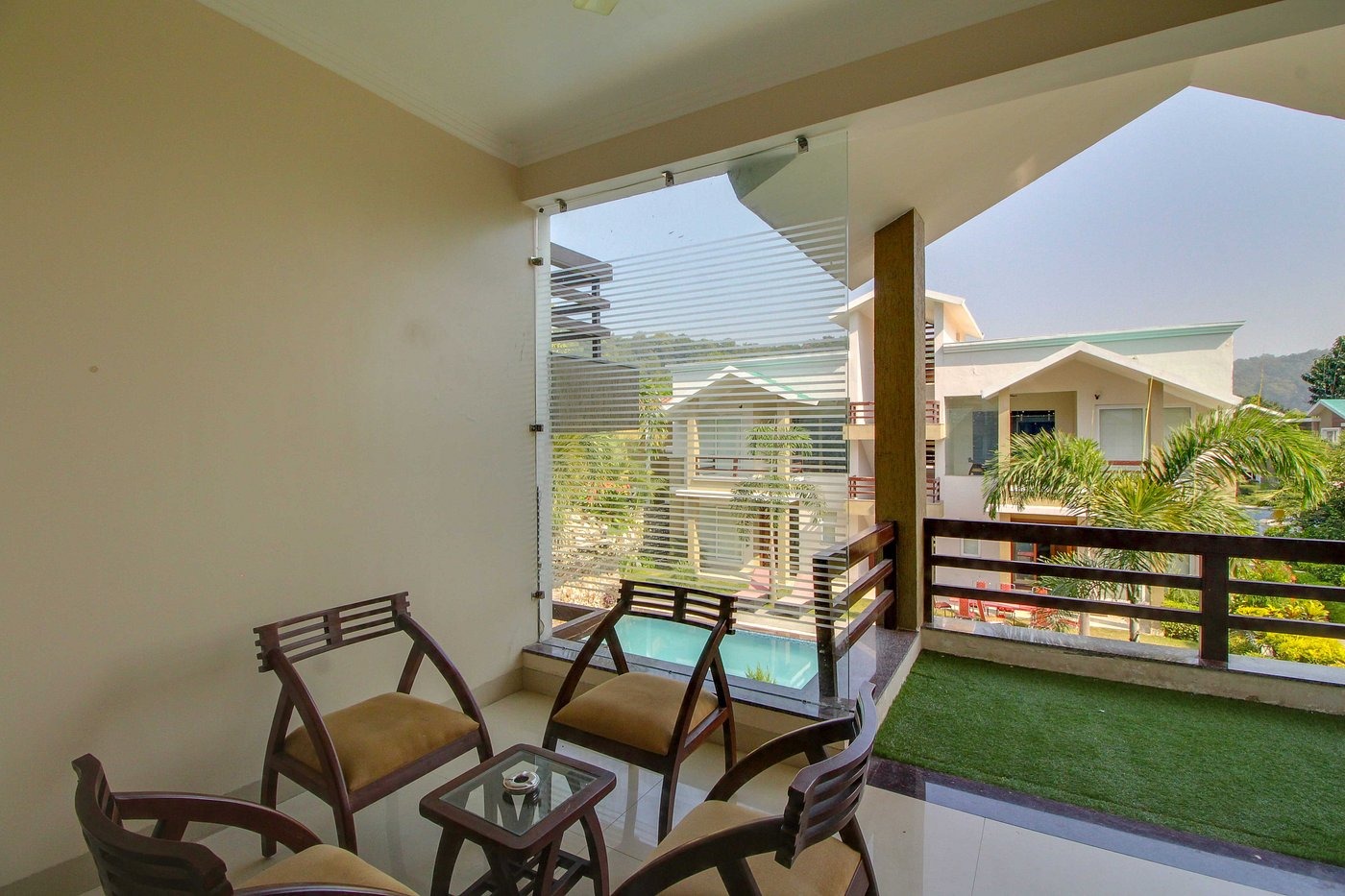 Maulik Mansion Resort